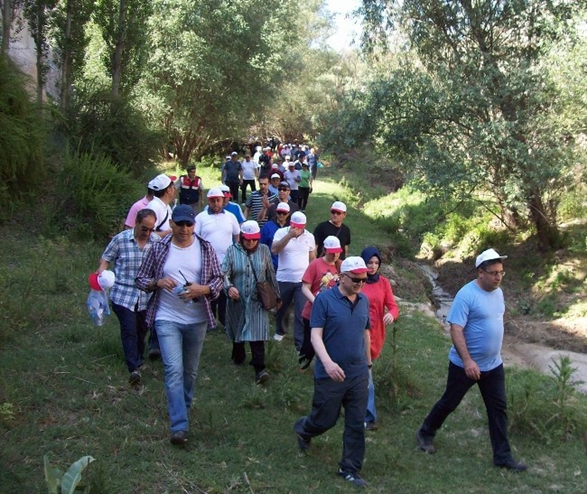 Nevşehir\'de Sağlıklı Yaşam İçin Doğa Yürüyüşü Düzenlendi