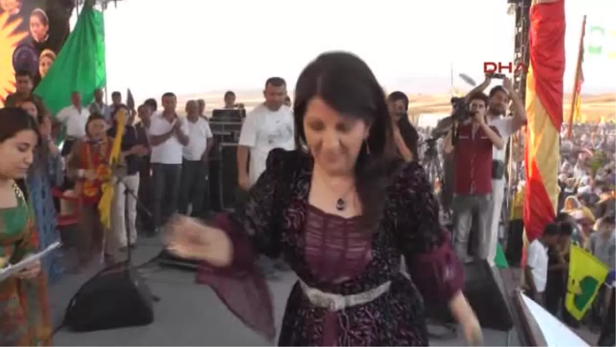 Pervin Buldan Mitingde Baygınlık Geçirdi