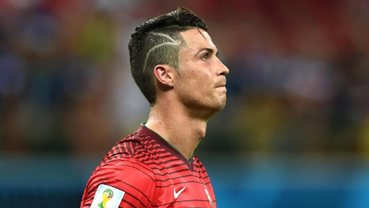Ronaldo Saç Kesimiyle Minik Cruz\'a Selam Gönderdi
