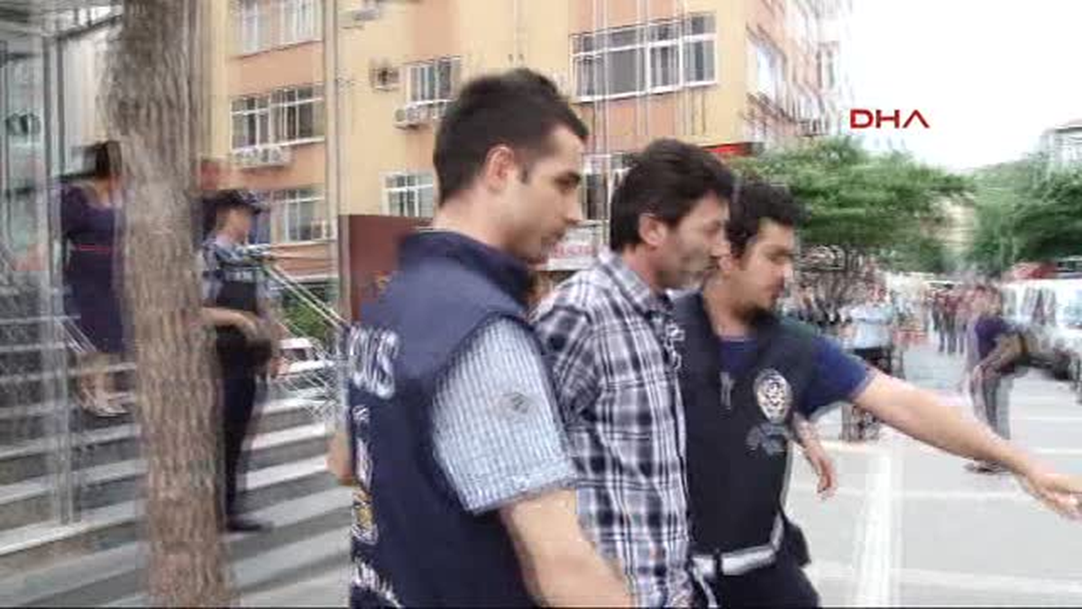 Şişli\'de Uyuşturucu ve Kumar Baskını