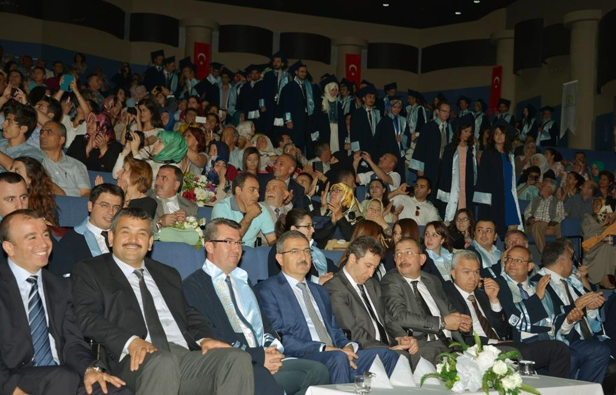 Sü Rektörü Gökbel\'den Teşekkür ve Başarı Temennisi