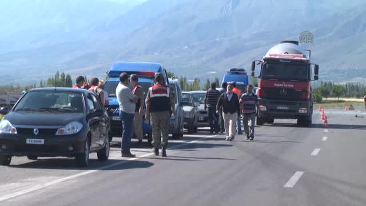 Trafik kazası: 1 ölü  -