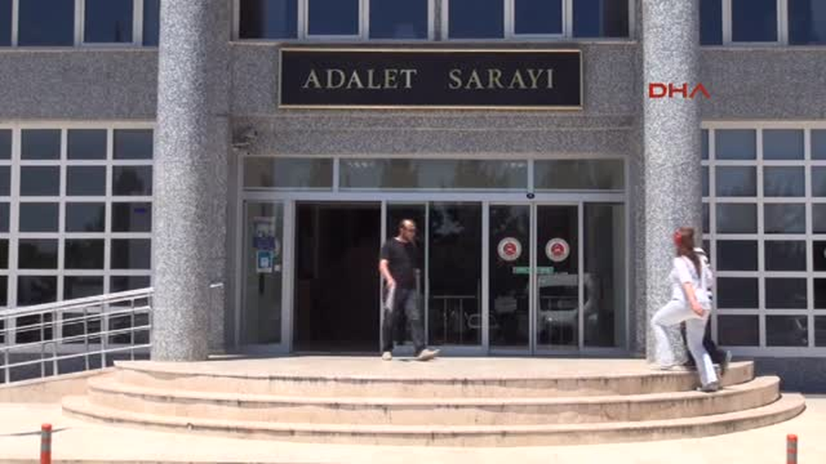 Yalova Emniyet Müdürlüğü Kaçakçılık ve Organize Suçlarla Mücadele Şubesi, Durdurdukları İki Ayrı...