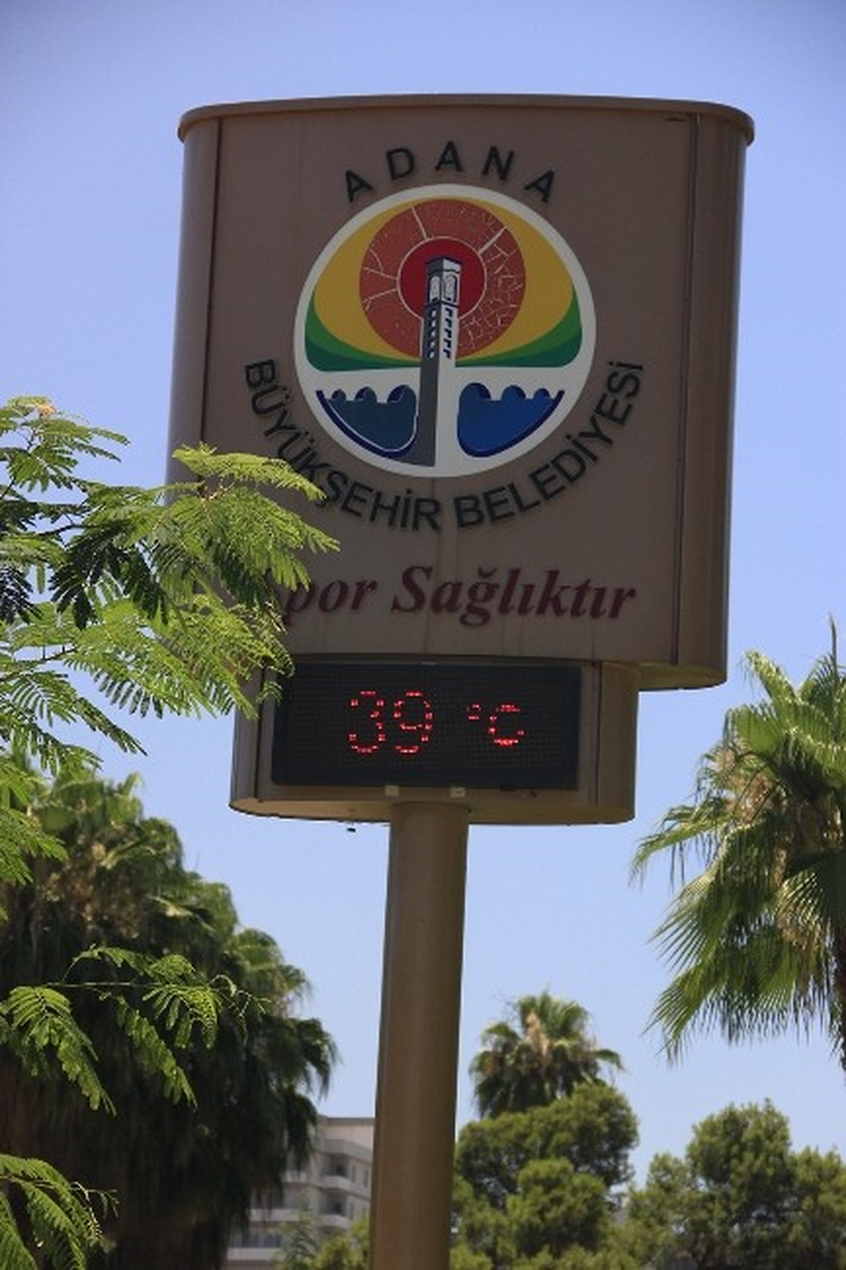 Adana\'da Termometreler 39 Dereceye Dayandı