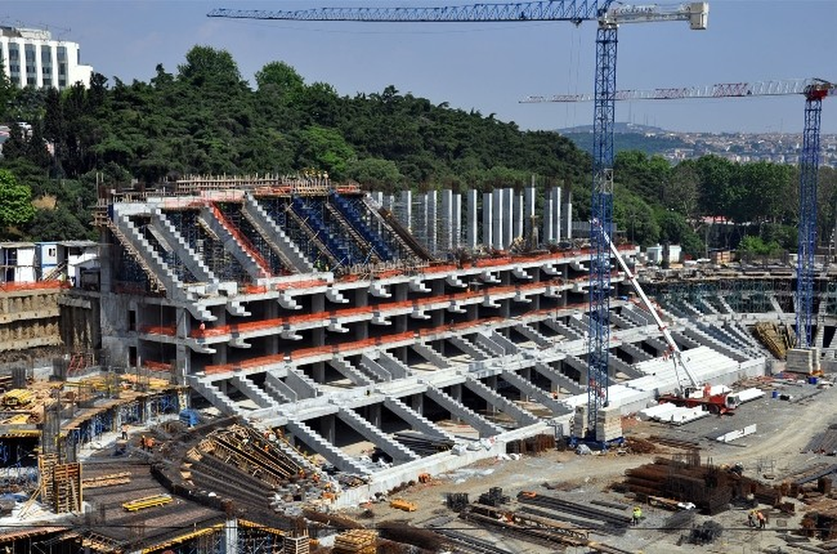 Vodafone Arena\'da İnşaat Çalışmaları Sürüyor