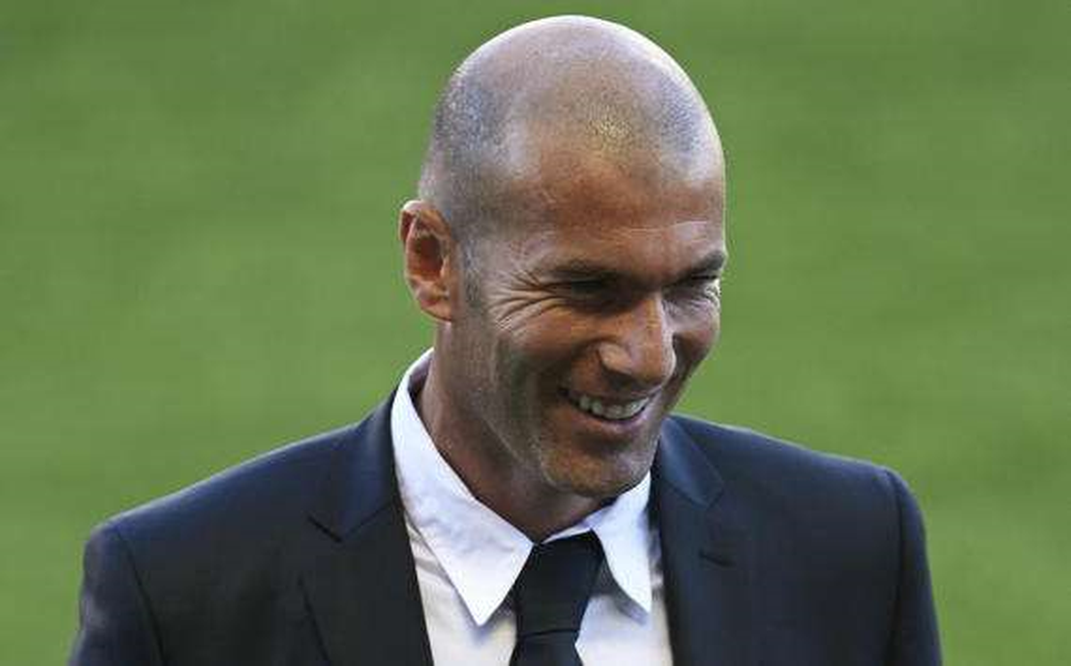 Zidane, Castilla\'ya İmzayı Attı
