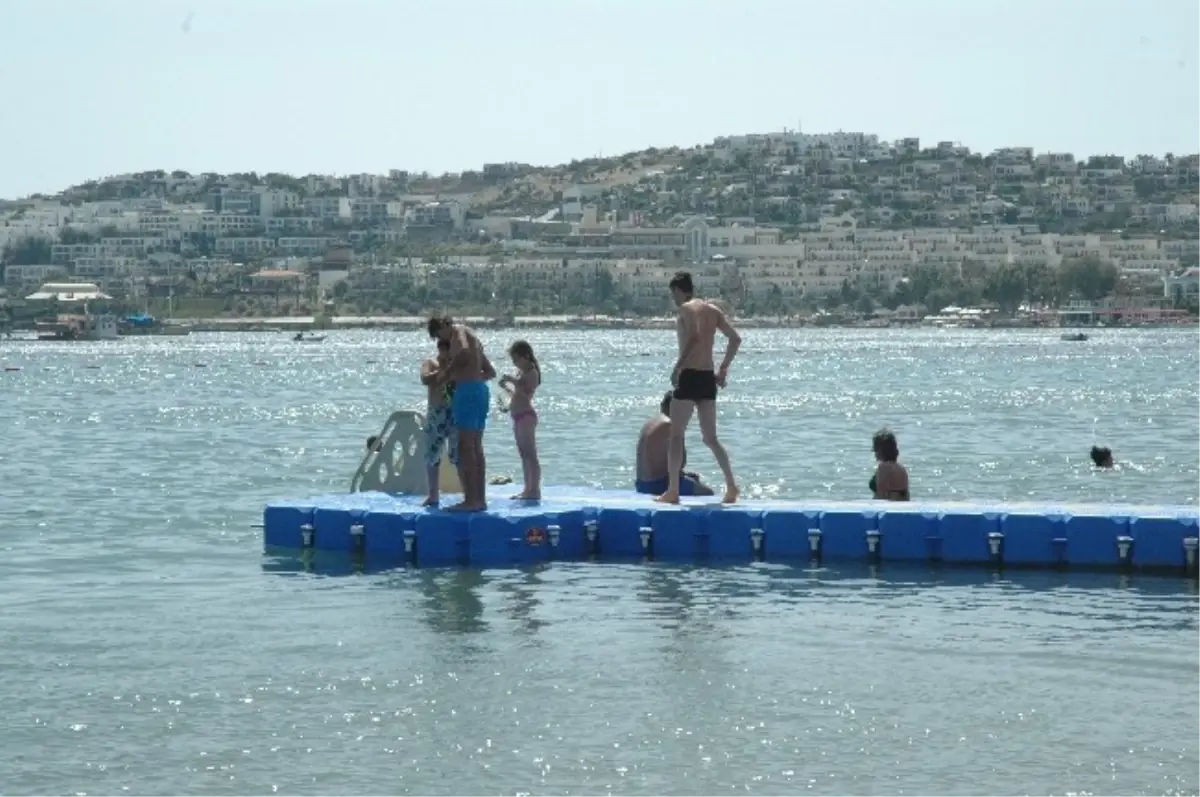 Bodrum Sahilleri Doldu Taştı