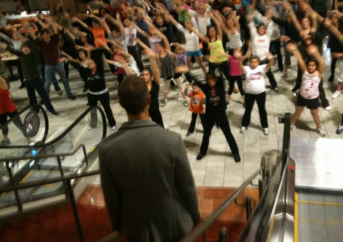 Danskeyfi, Sosyal Medya Bağımlılığına Dikkat Çekiyor