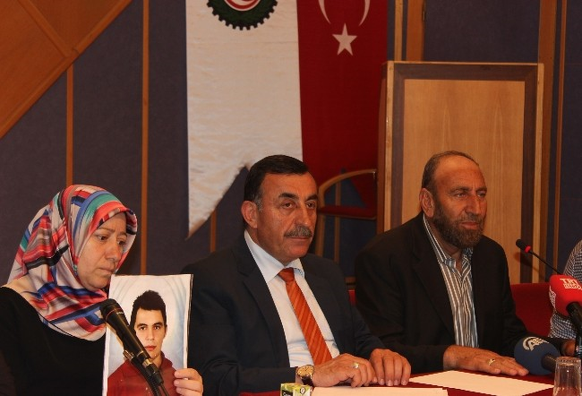 Diyarbakırlı Anneler Hak-İş\' İ Ziyaret Etti