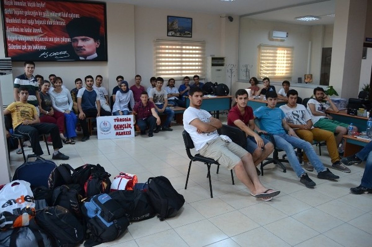 Gençlik Yaz Kampları Başladı