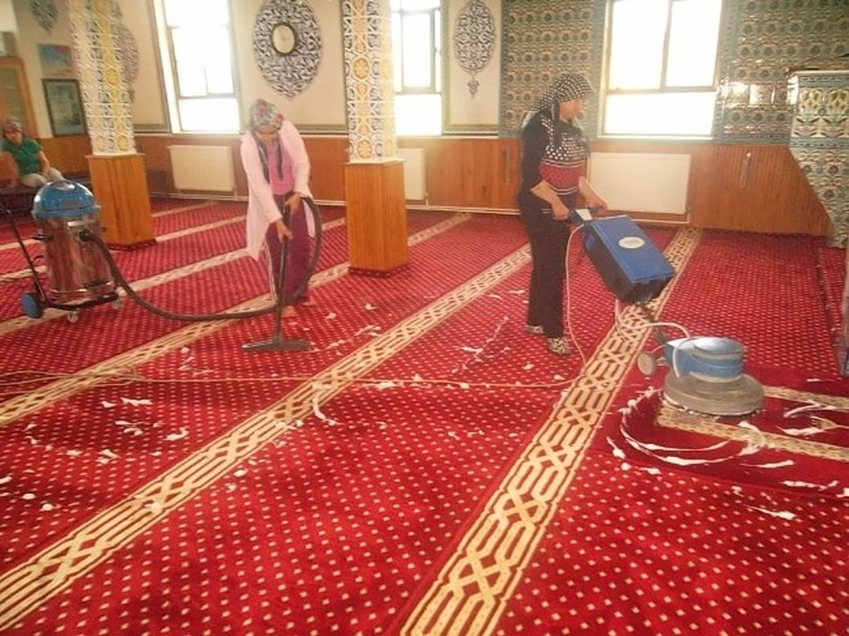 Kozlu Belediyesi Camileri Temizliyor