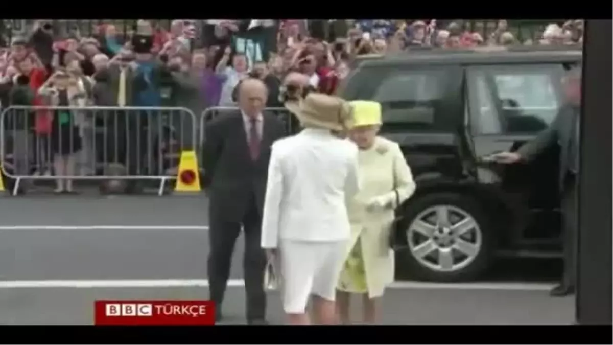 Kraliçe Elizabeth\'le \'Selfie\'