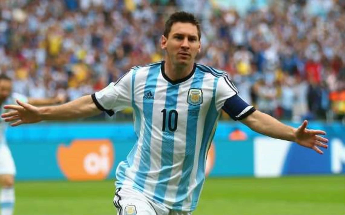 Messi Arjantin\'i Yine Sırtına Aldı: 2-3