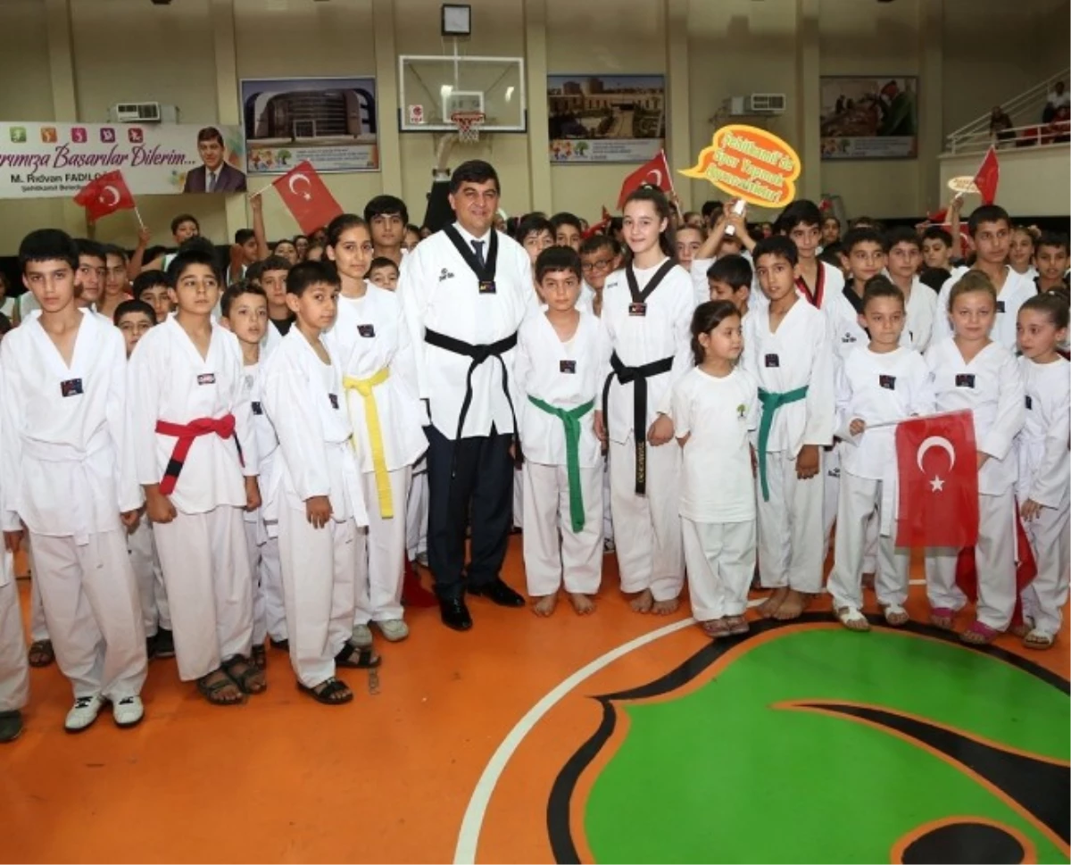 Şehitkamil Belediyesi Yaz Spor Okullarında Coşkulu Açılış