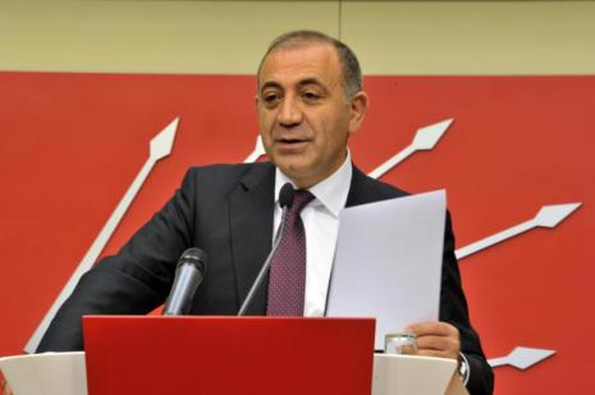 Tekin: İhsanoğlu\'nun Hiçbir Negatif Cümlesi Yoktur