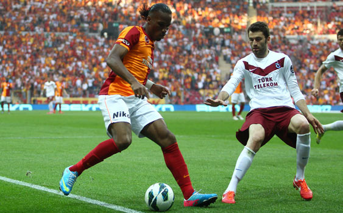 UEFA\'dan Galatasaray ve Trabzonspor\'a Üzücü Haber