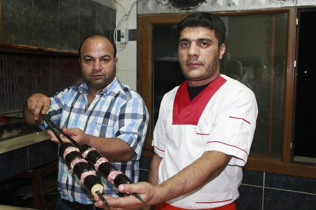 Urfa\'da Patlıcanlı Kebap Keyfi