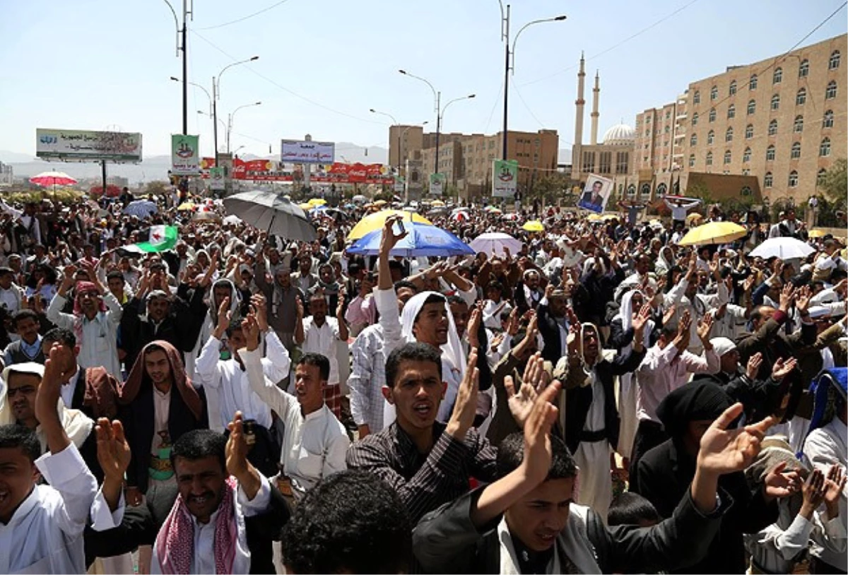 Yemen\'de Gösteri