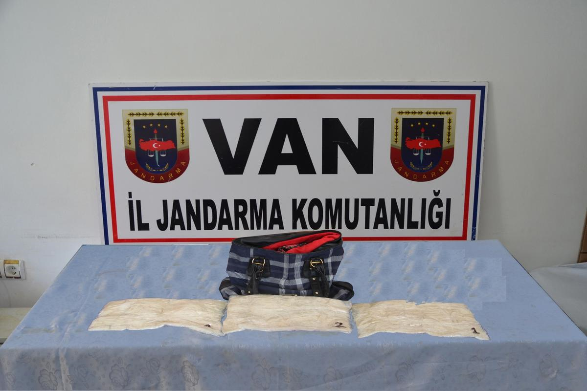 Yolcu Otobosünde Uyuşturucu Ele Geçirildi