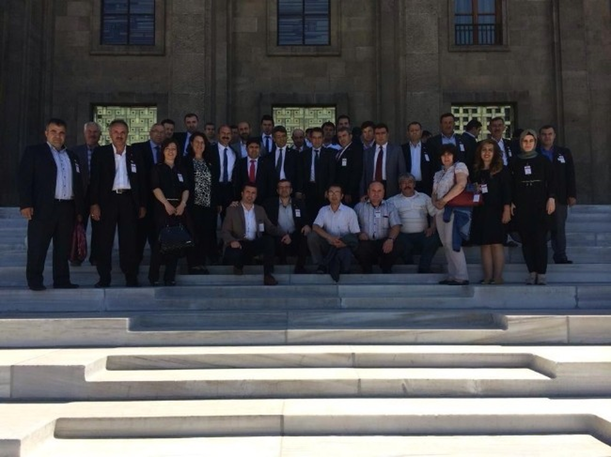 AK Parti Uşak Teşkilatı, Başbakan\'a Destel İçin Ankara\'daydı