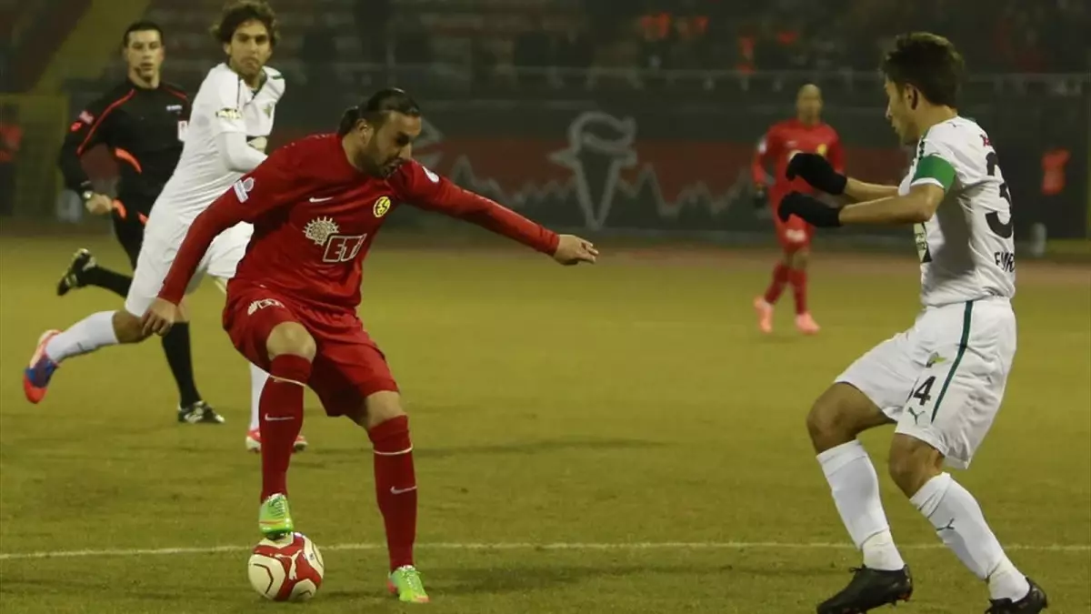 Bekir Sıtkı Saraç "Necati Ateş Hukuki Boşluktan Faydalanmaya Çalışıyor"