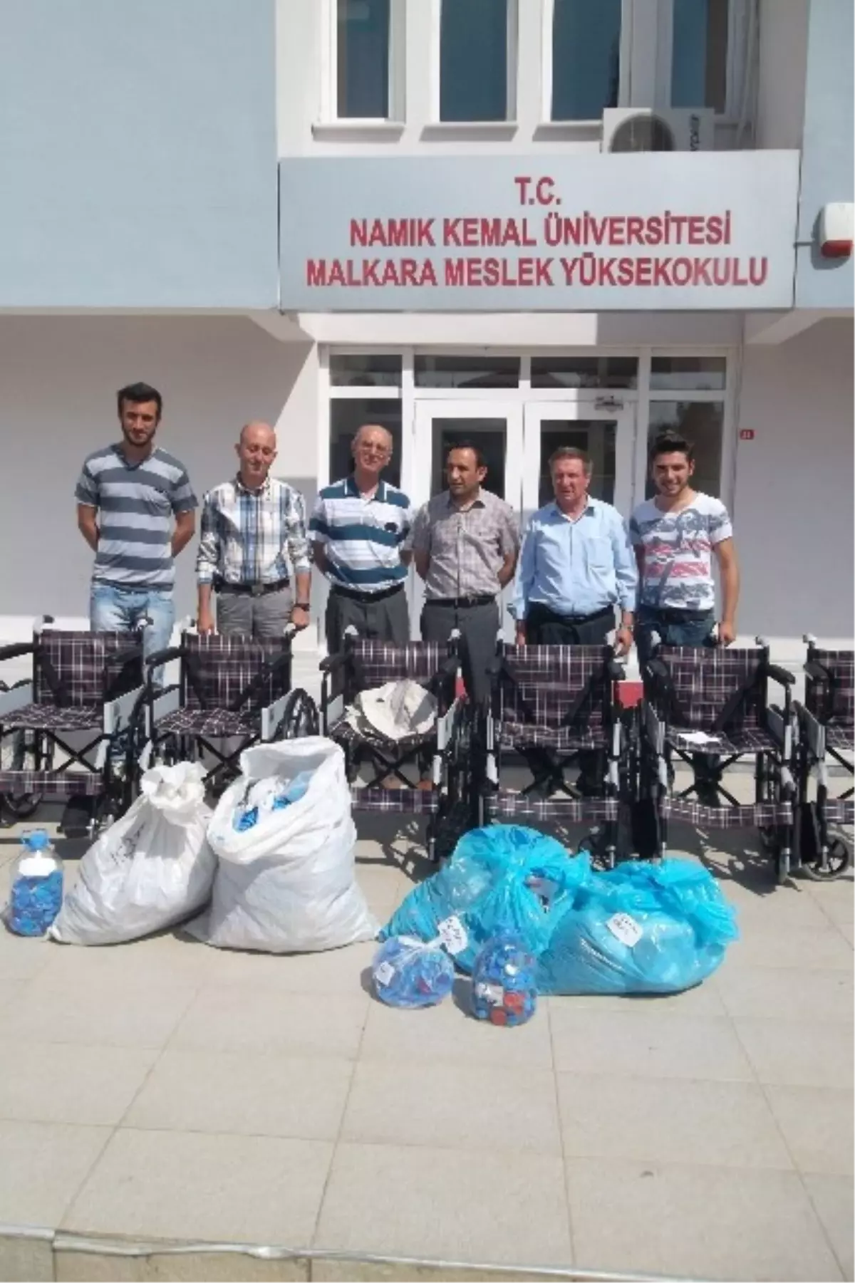 Çevre Gönüllüleri 1 Ton Kapağa 7 Tekerlekli Sandalye Aldı