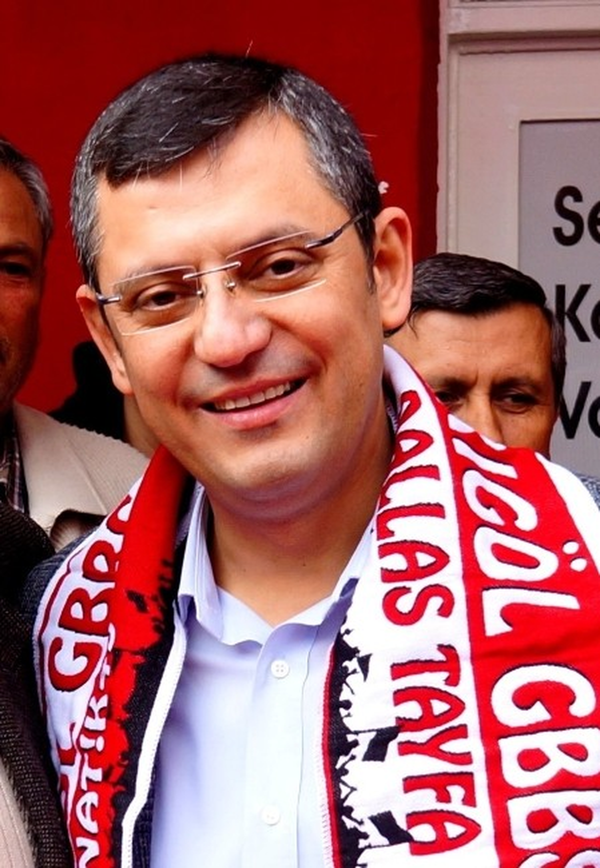 CHP\'li Özgür Özel\'den Çiftçiye Nefes Aldıracak Kanun Teklifi