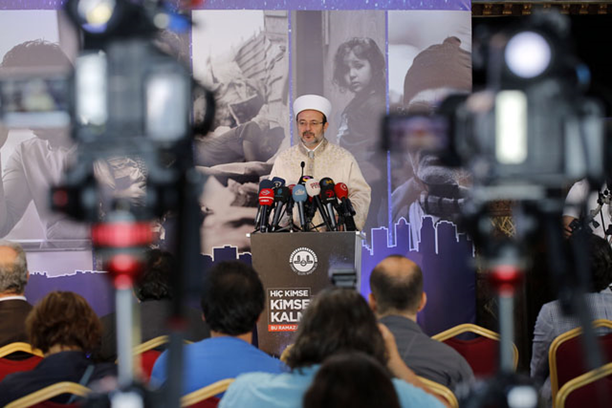Diyanet Bu Ramazan "Yalnızlık" Konusuna Dikkat Çekecek