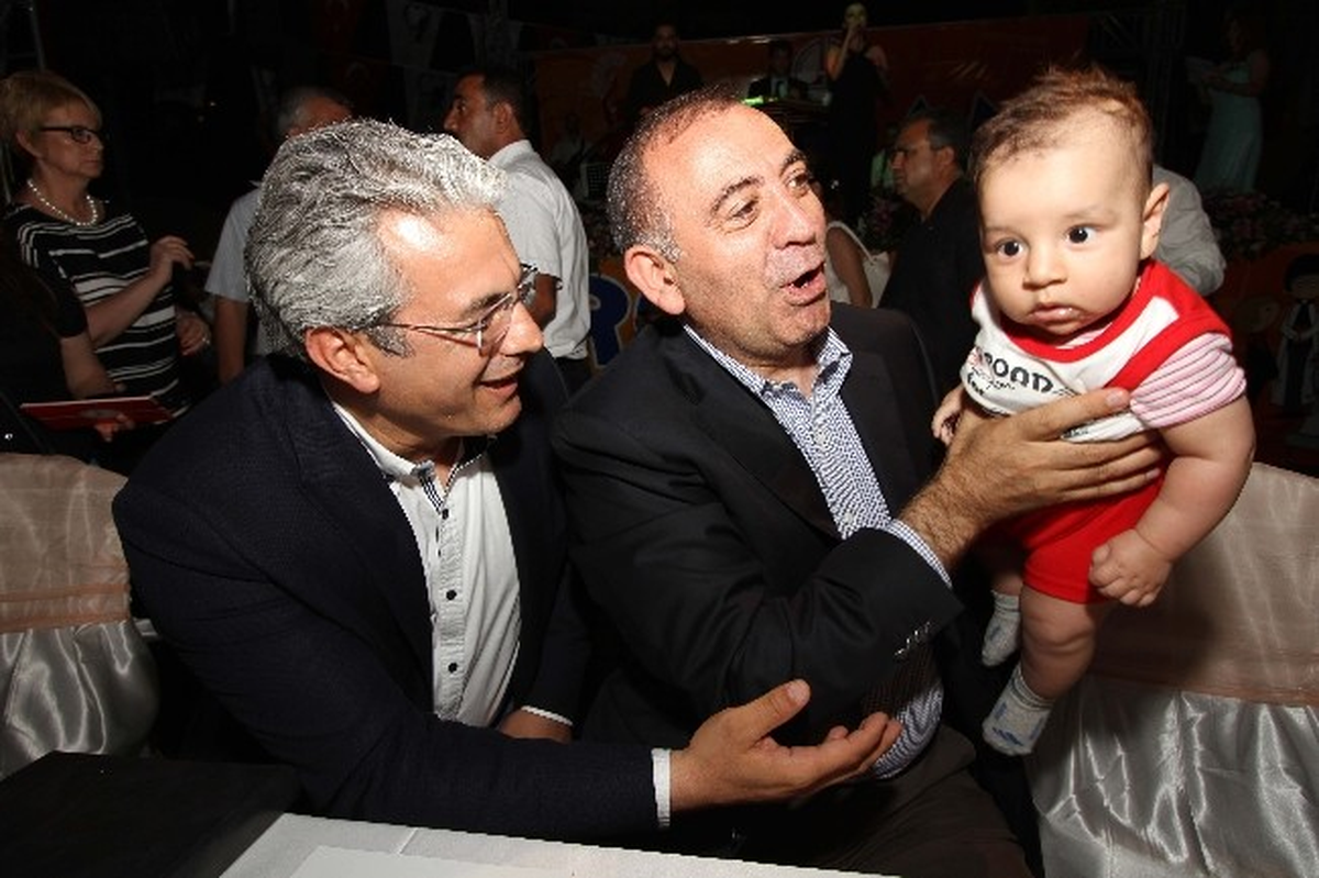 Karşıyaka Roman Düğünü ile Coştu