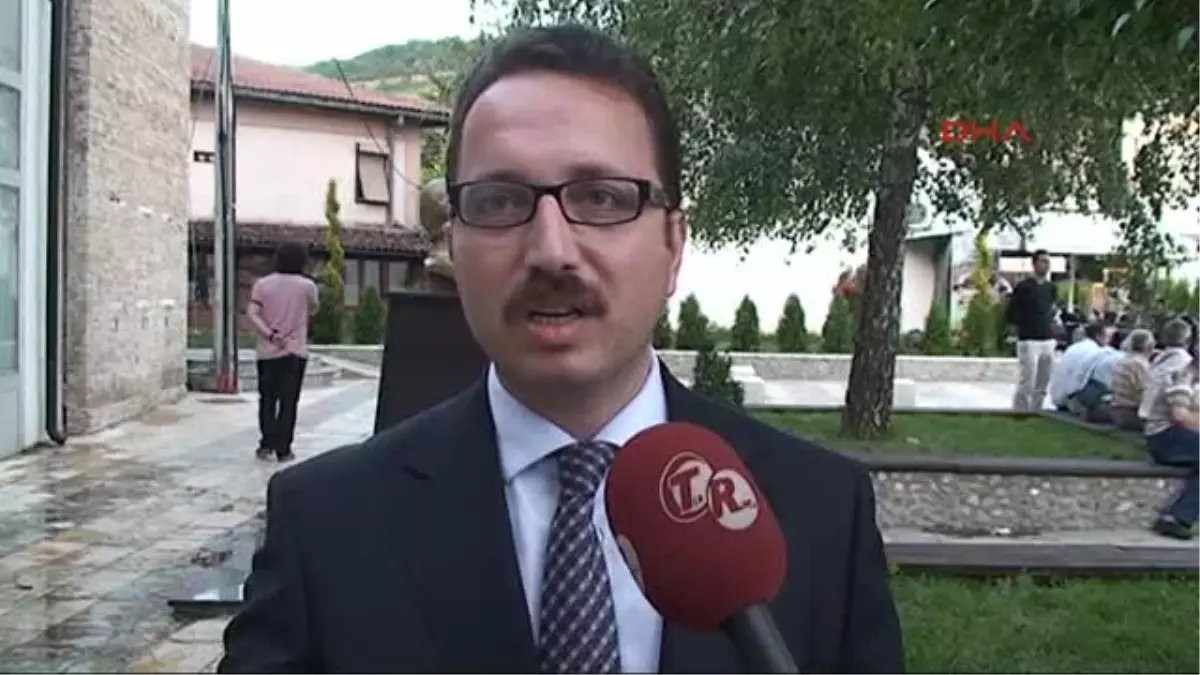 Kosova'da 'Balkanlarda İrfan Geleneğin İhyasına Bir Katkı' Konferansı