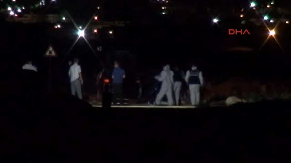 Şanlıurfa'da Suriye Plakalı Otomobilde Bomba Bulundu