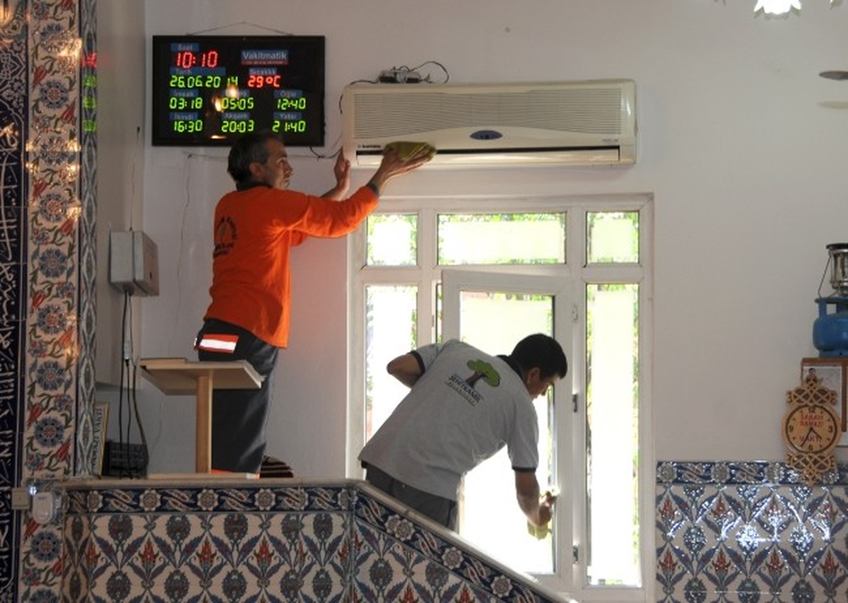 Şehitkamil\'de Camiler Ramazana Hazır