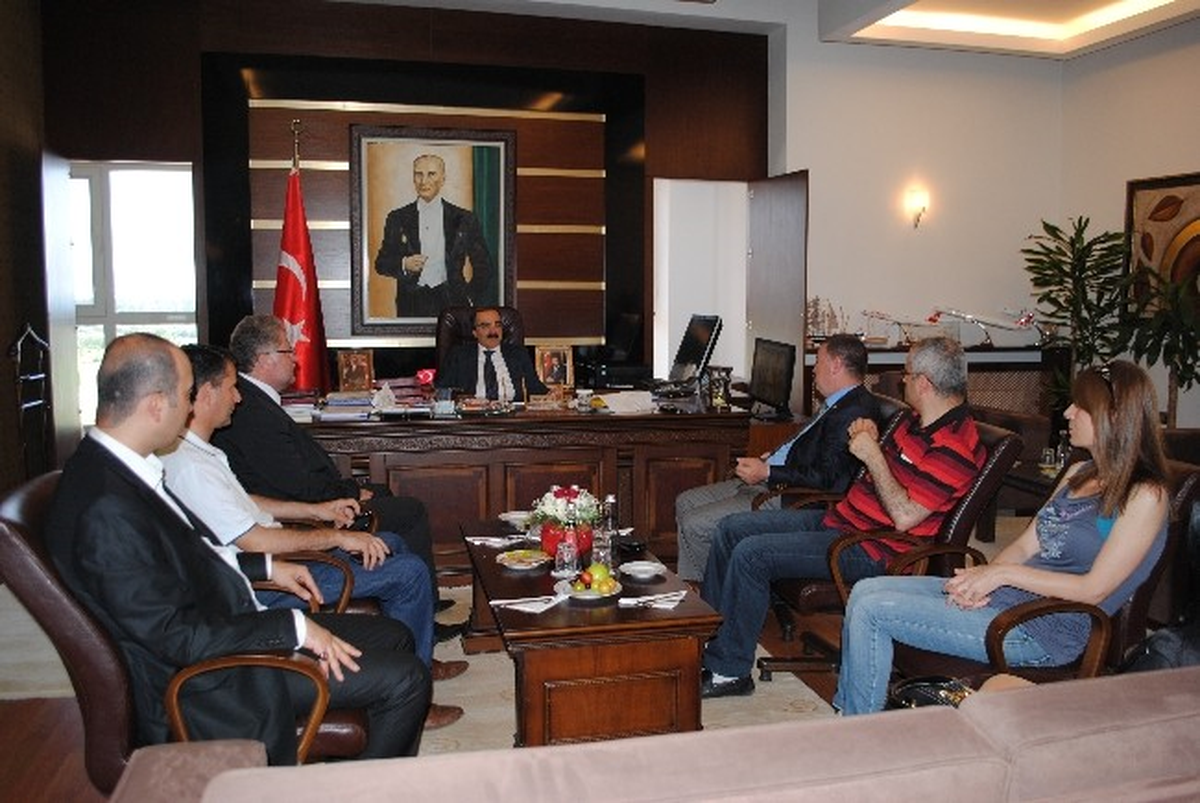 Sgc\'den Vali Coş\'a Hayırlı Olsun Ziyareti