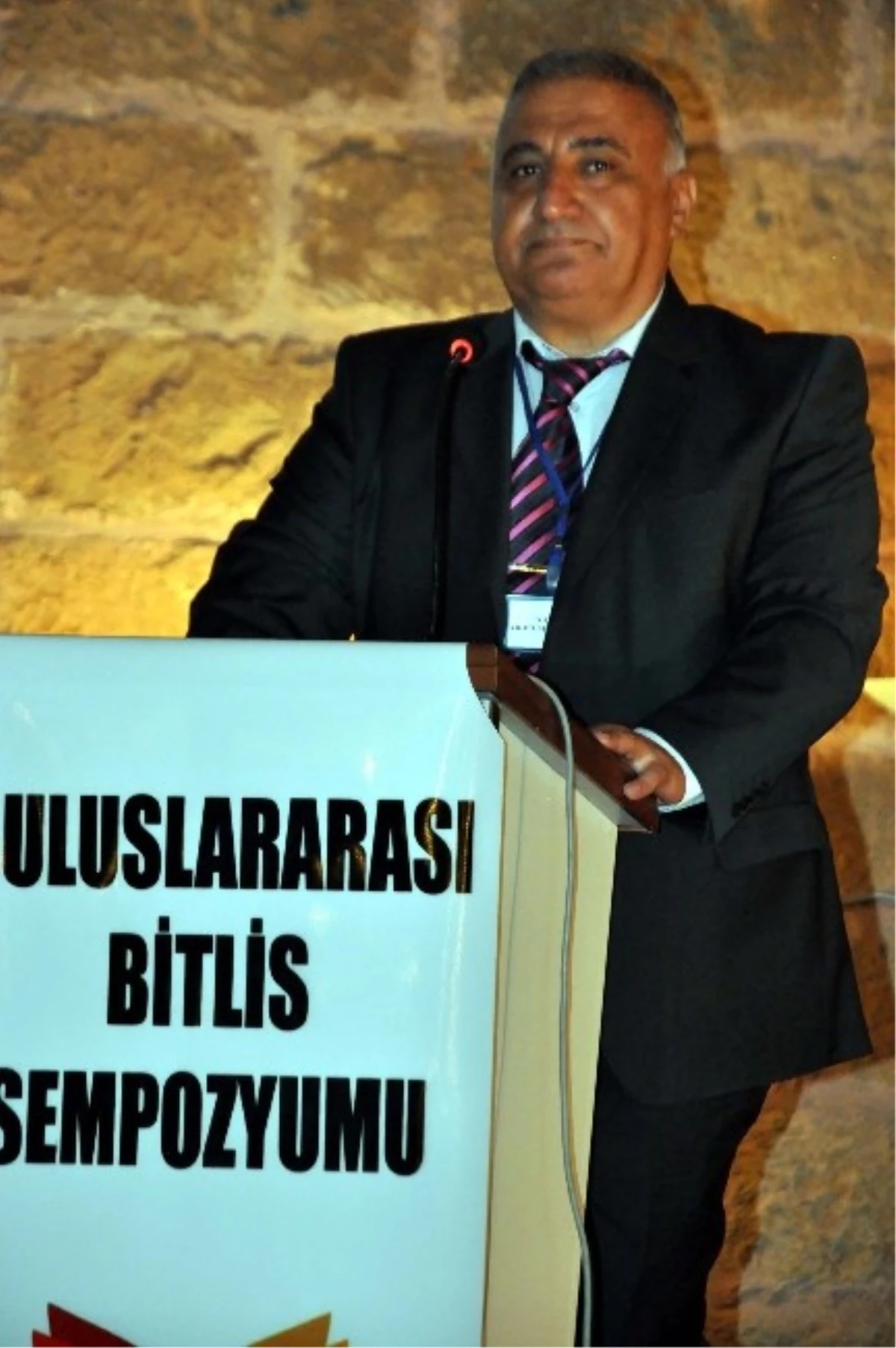 Tarihi El Aman Hanı\'nda 1\'inci Uluslararası Bitlis Sempozyumu Başladı