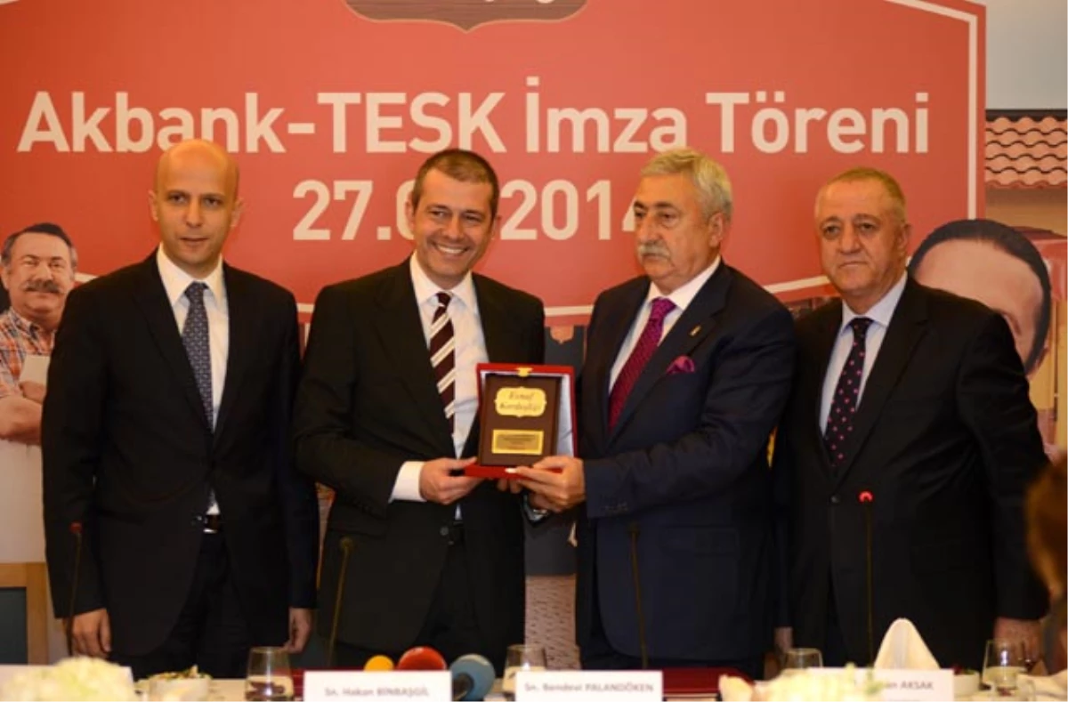 Akbank Ve Tesk 1.6 Milyon Esnaf İçin Güçlerini Birleştirdi