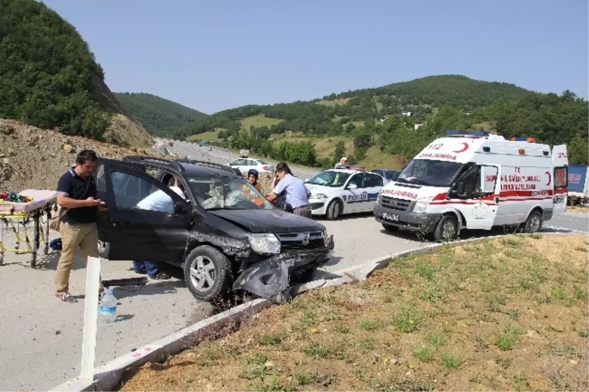 Doktor ve Hemşire Eşi Kazada Yaralandı