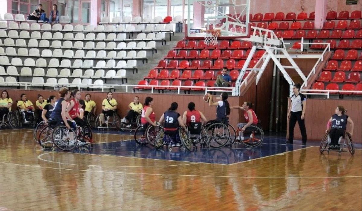 Garanti Tekerlekli Sandalye Basketbol Şampiyonası Sona Erdi
