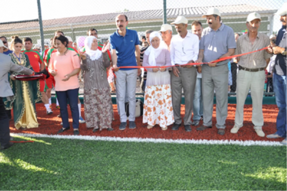 Hüsn-i Cihan Spor Kompleksi\'nin Açılışı Yapıldı