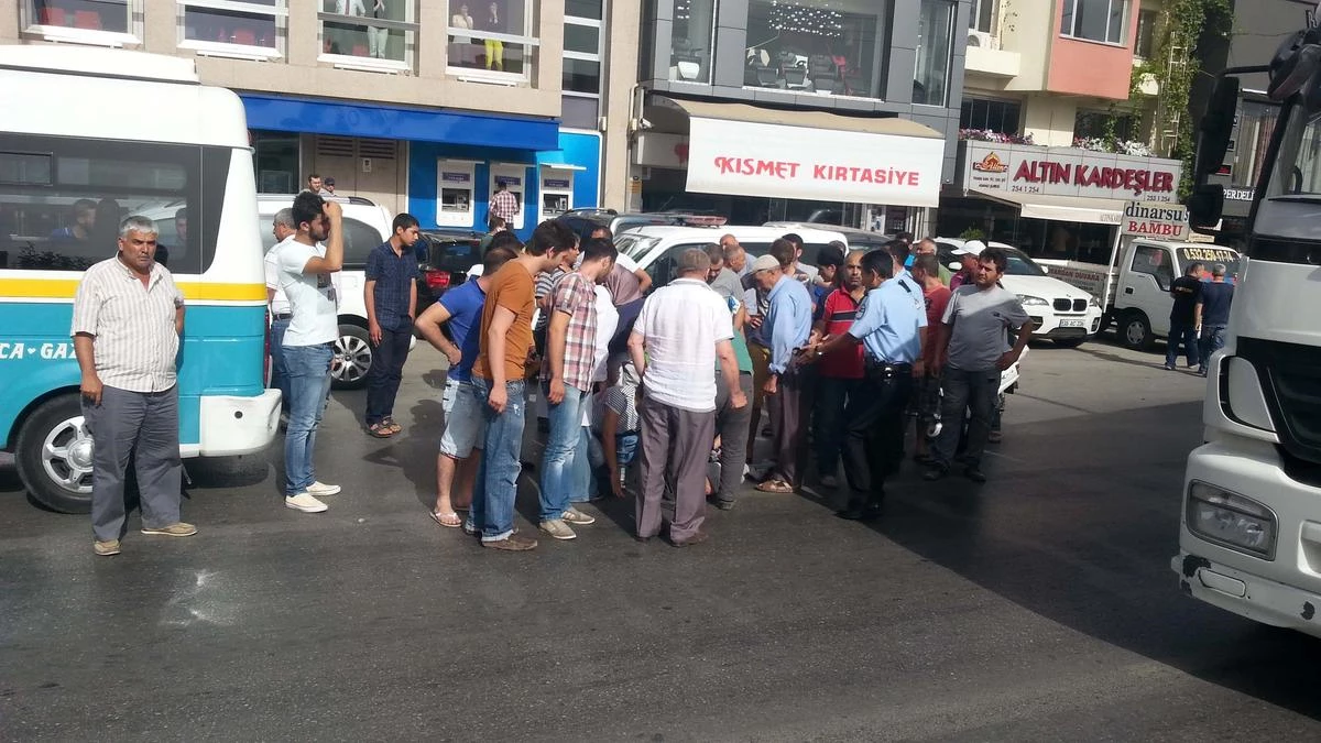 Yolun Karşısına Geçmek İsteyen Çocuğa Çarpan Sürücü Kaçtı