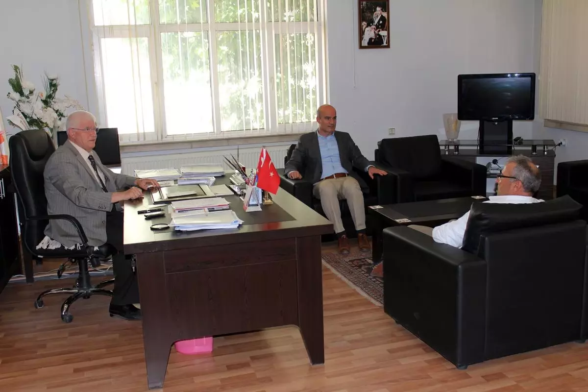 Kutlubay'dan Başkan Millioğulları'na Ziyaret