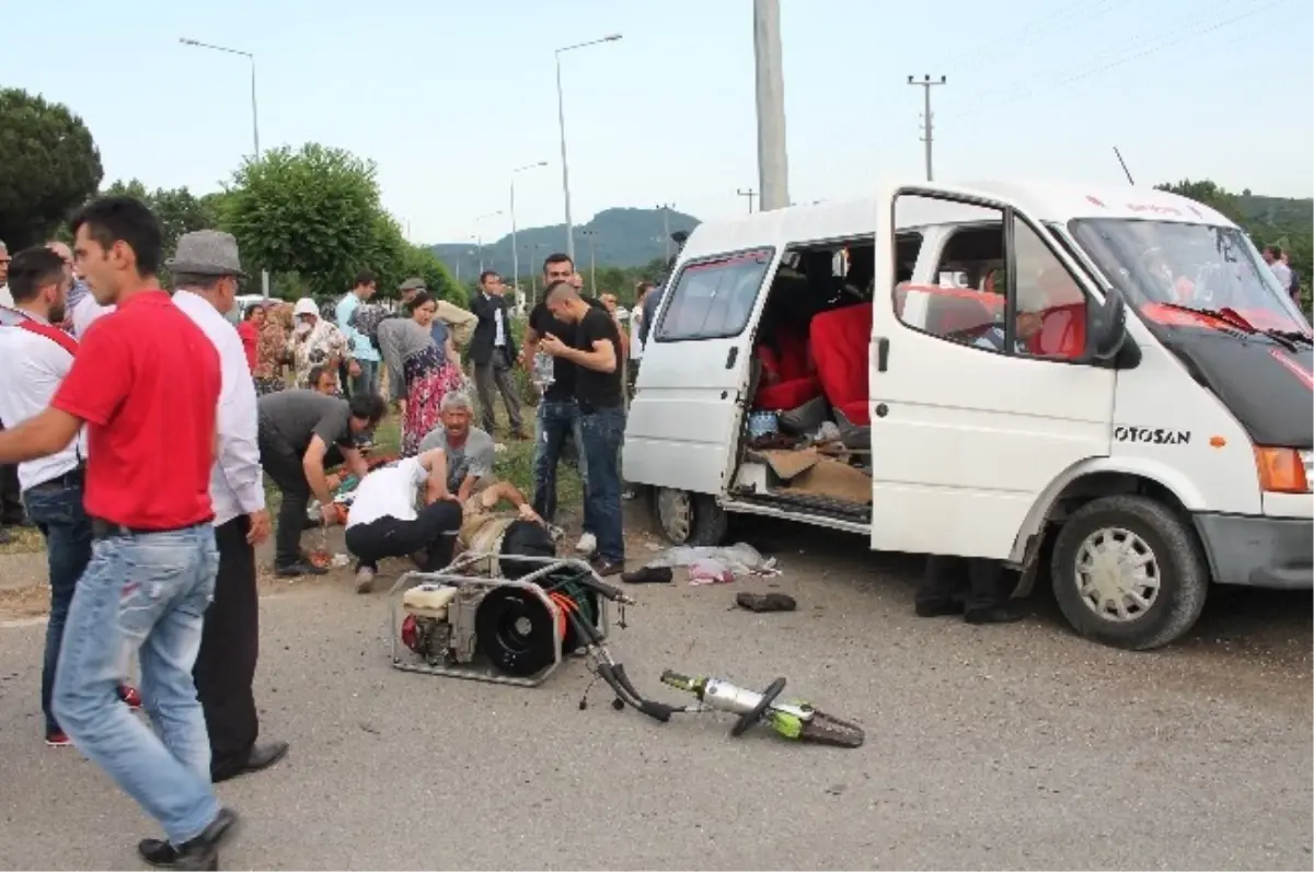 Ordu\'da Feci Kaza: 9 Yaralı