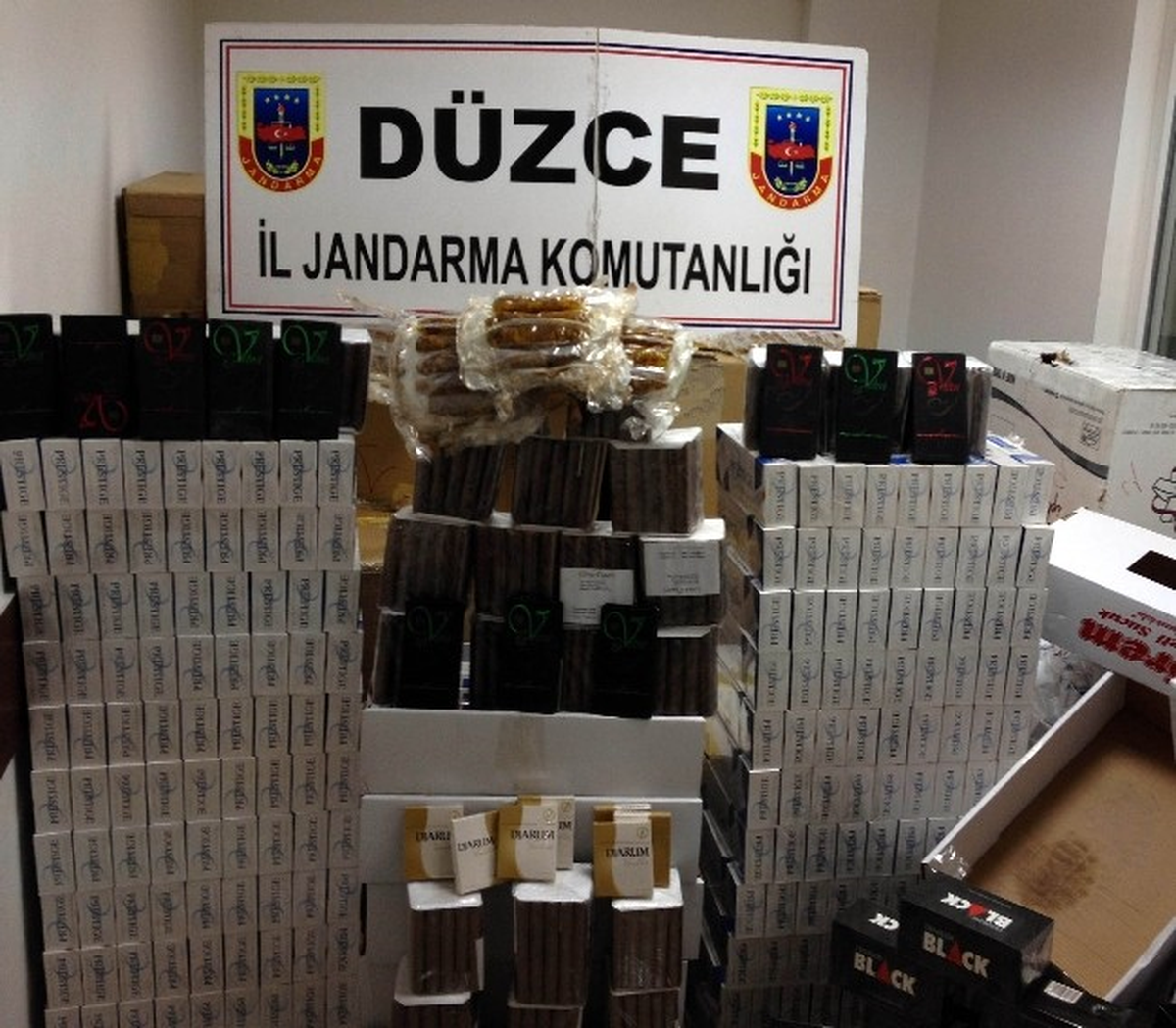Otobüs ile Sevkiyat Jandarmaya Takıldı
