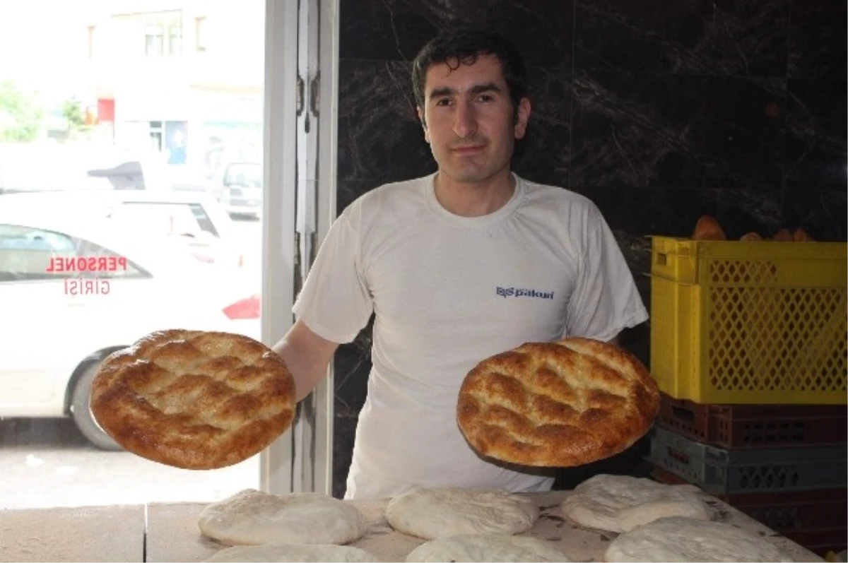 Ramazan Pidesi 1,25 Kuruştan Satılacak