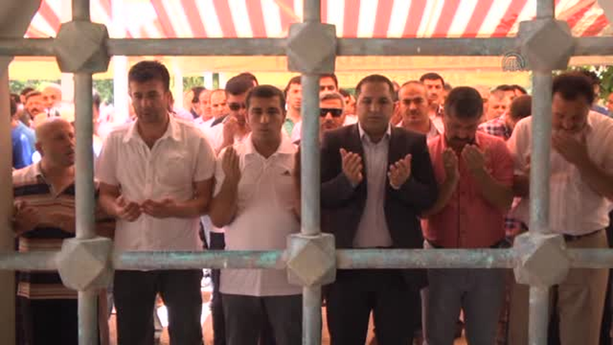 Türkmenler için gıyabi cenaze namazı -