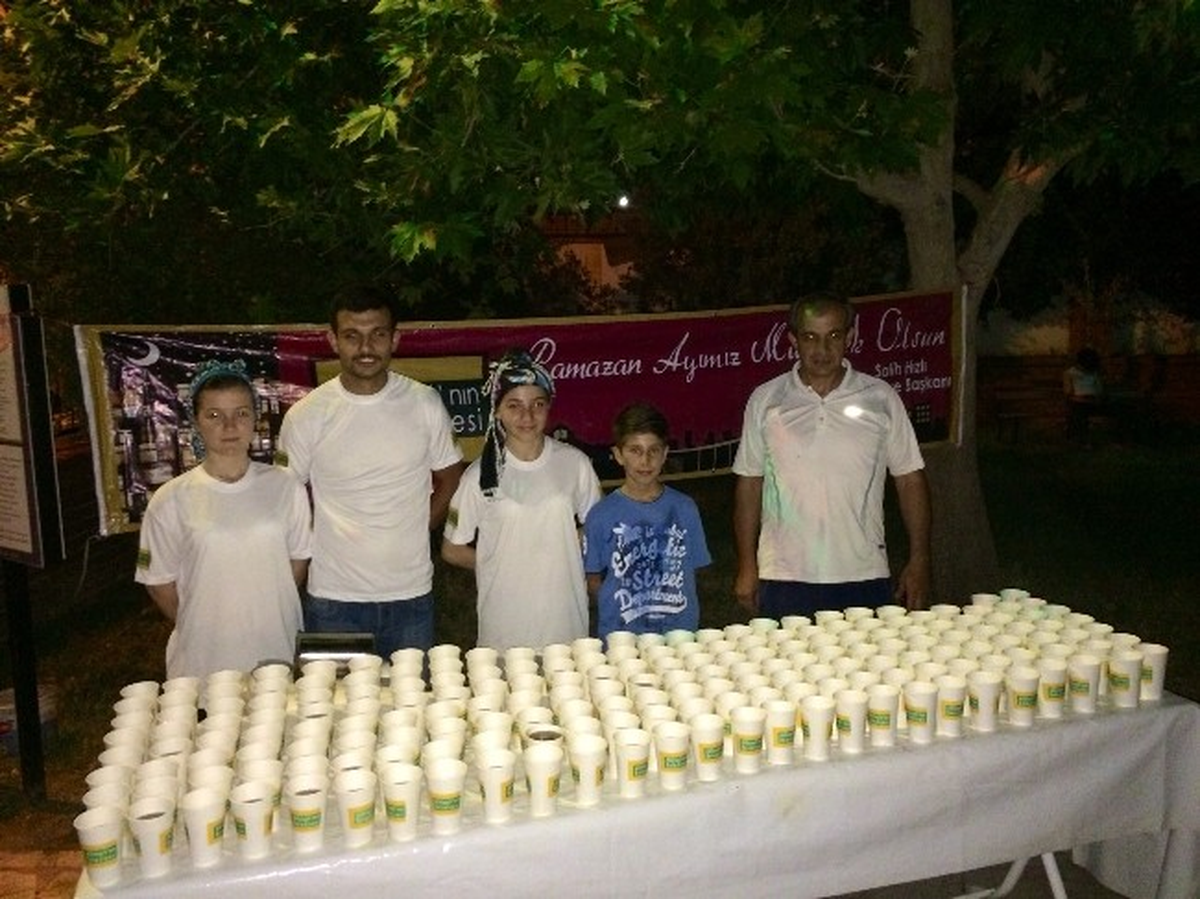 Akhisar Belediyesi Şerbet Geleneğini Yaşatıyor