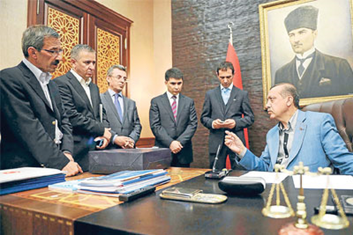 Başbakan'a 402 Yeni Danışman Geliyor