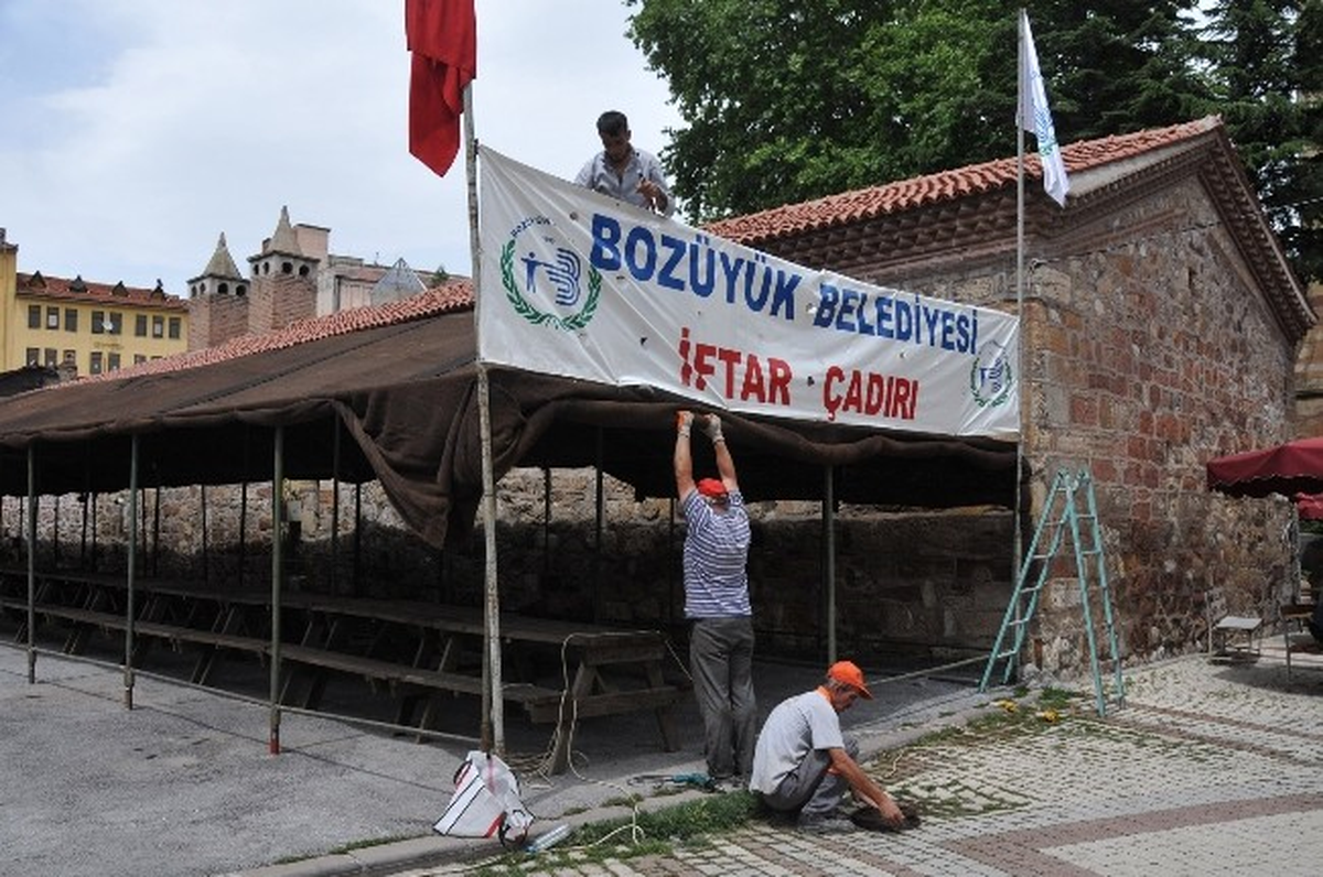 Bozüyük Belediyesi İftar Çadırı Ramazana Hazırlandı