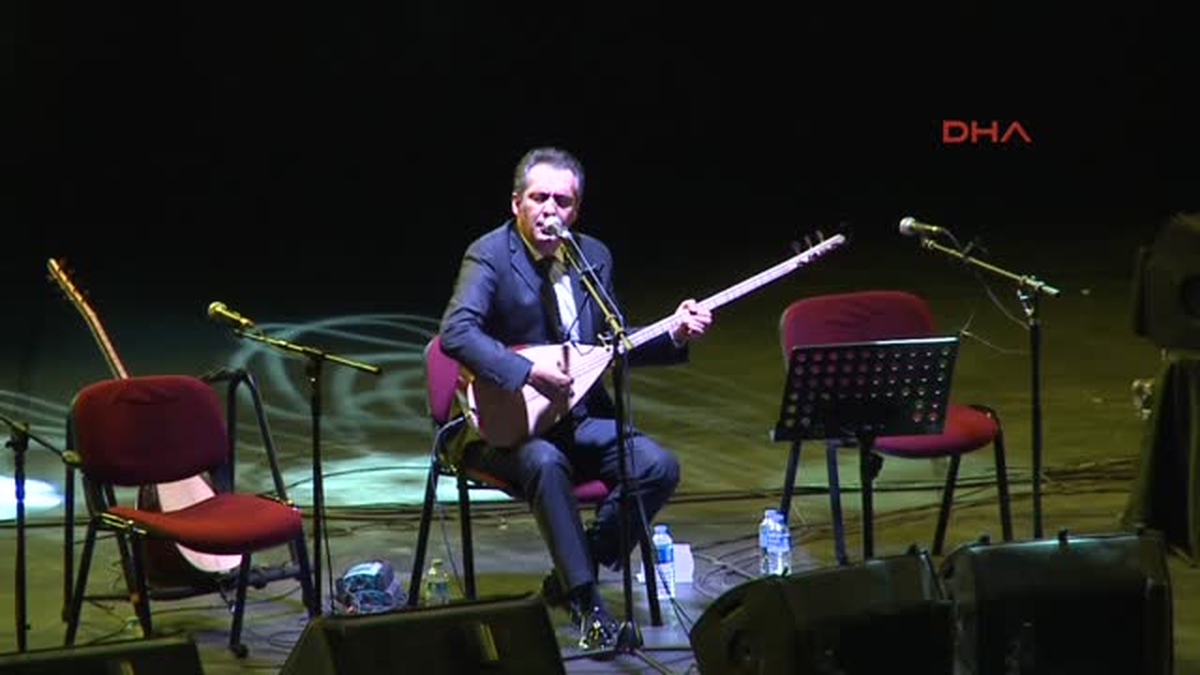 Bursa Festivalinde Türkü Gecesi