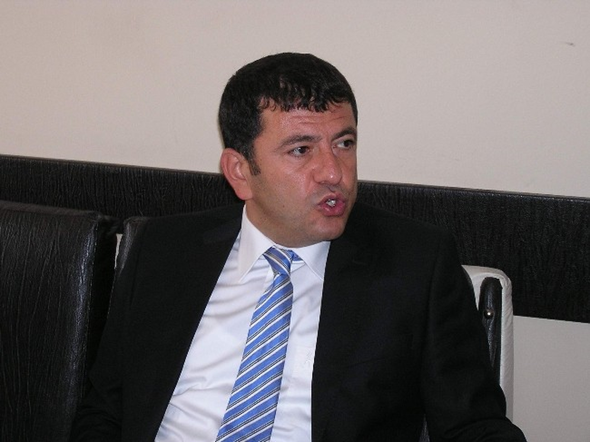 CHP\'li Ağbaba, AK Parti\'nin "Siyasi Militanlık" Yaptığını İddia Etti