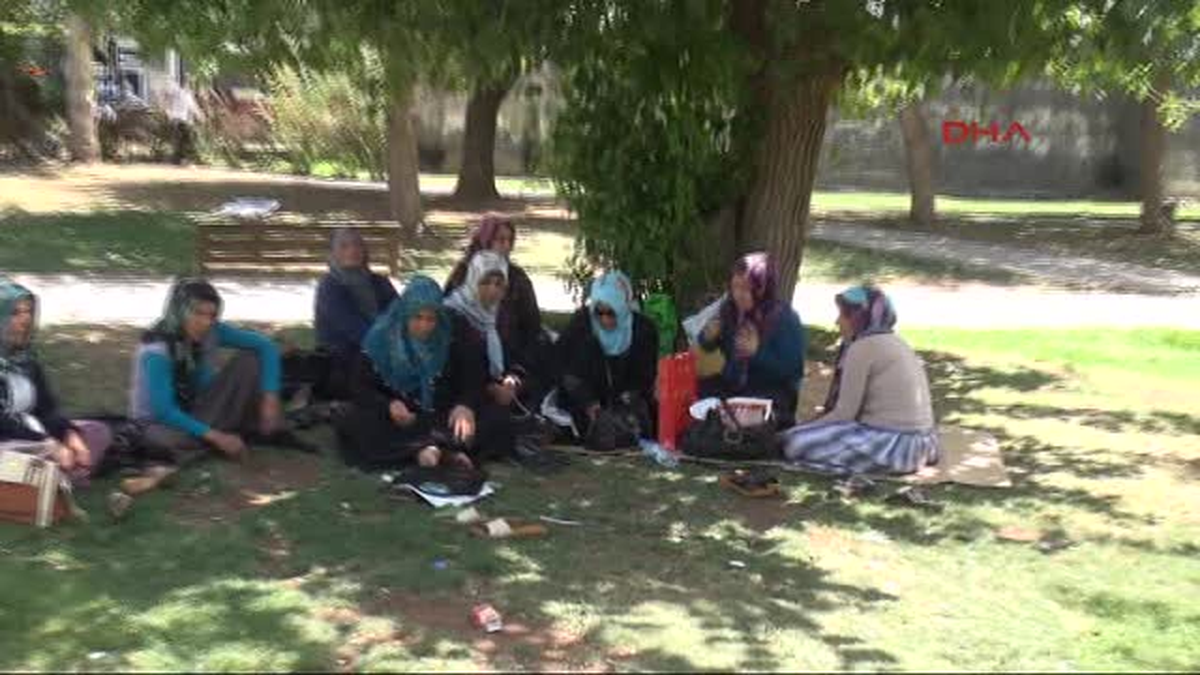Diyarbakır\'da Annelerin Eylemi Sürüyor